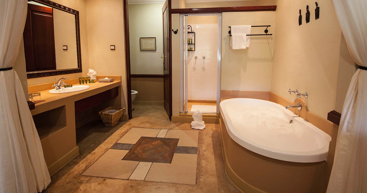 Kasane Chobe Safari Lodge bathroom