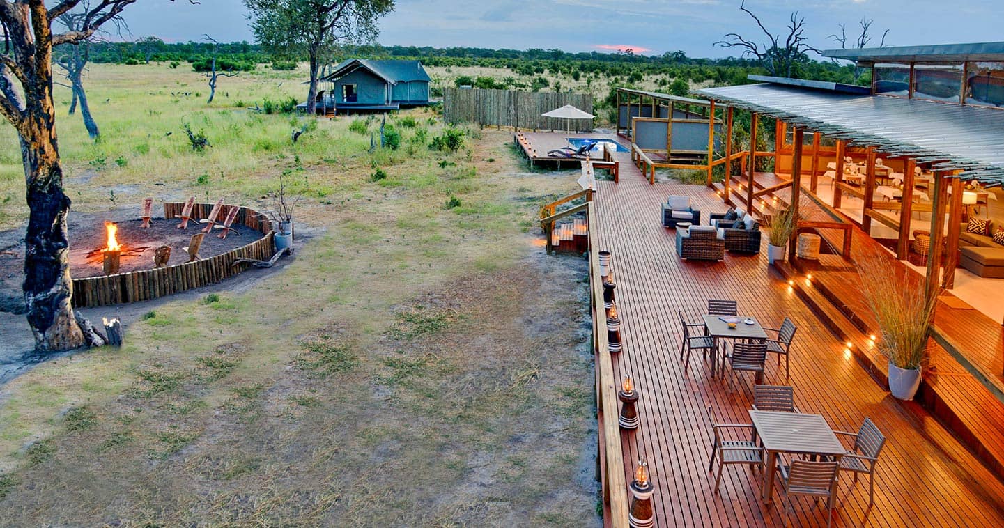 The main lodge building at Nogatsaa Pans Lodge