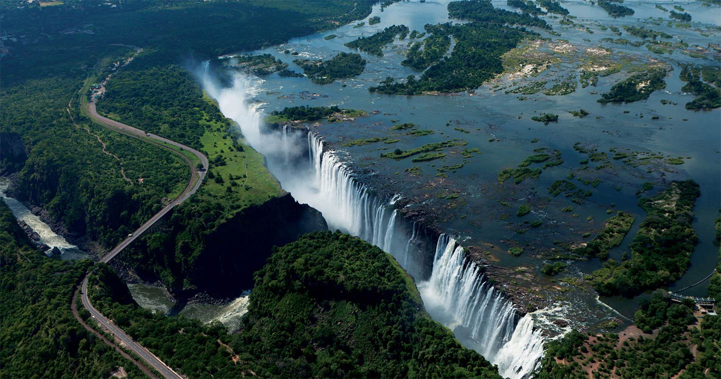 Travel via Victoria Falls to Chobe